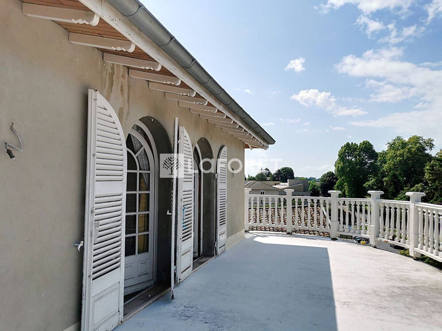 Maison à vendre, 253m², Reyrieux