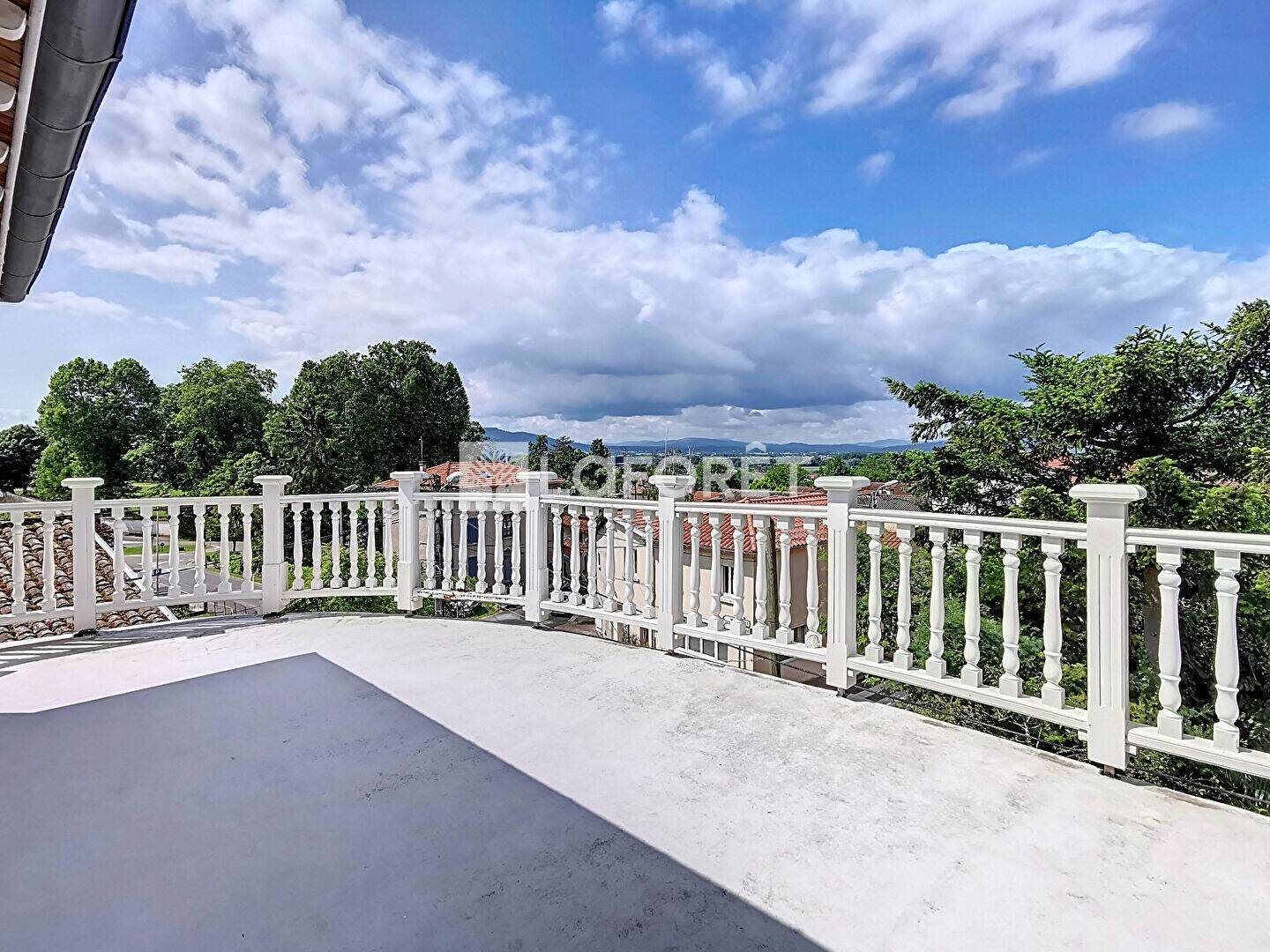 Maison à vendre, 253m², Reyrieux