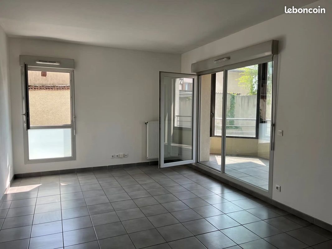 Appartement à vendre, 69m², Décines-Charpieu
