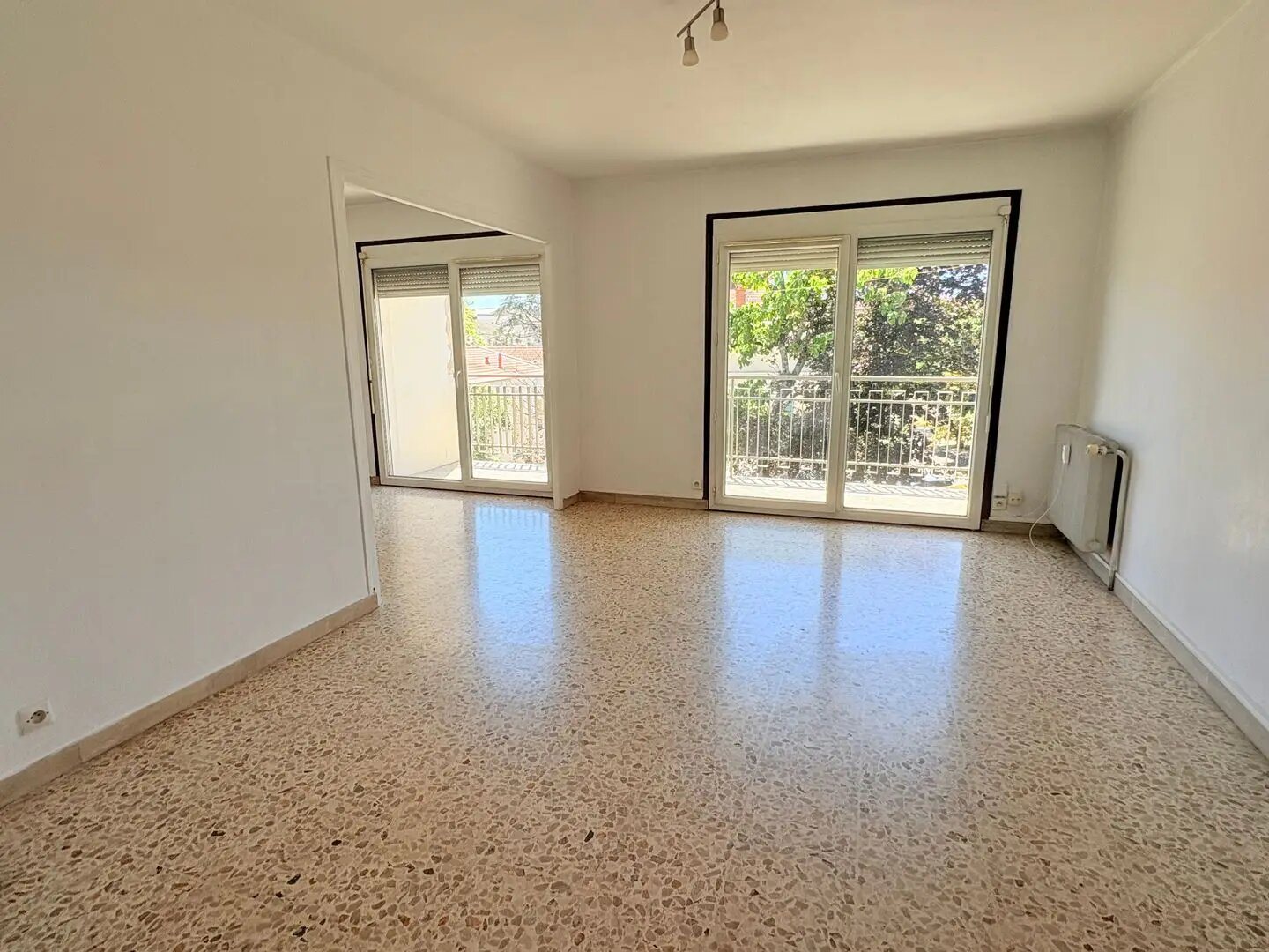 Appartement à louer, 74m², Bron