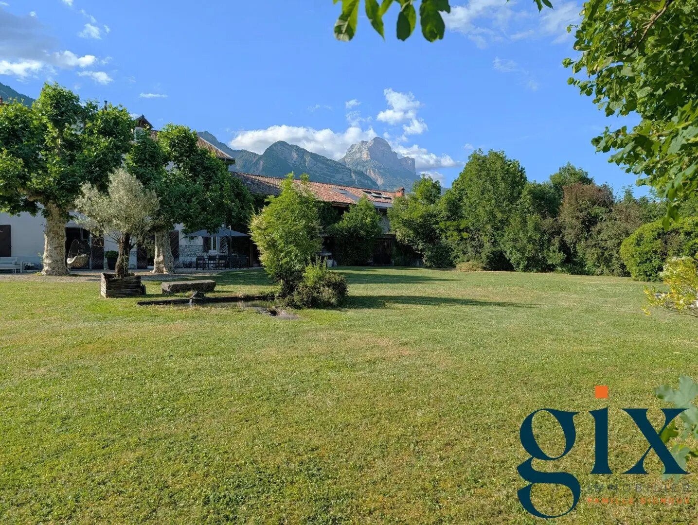 Maison à vendre, 374m², Saint-Ismier