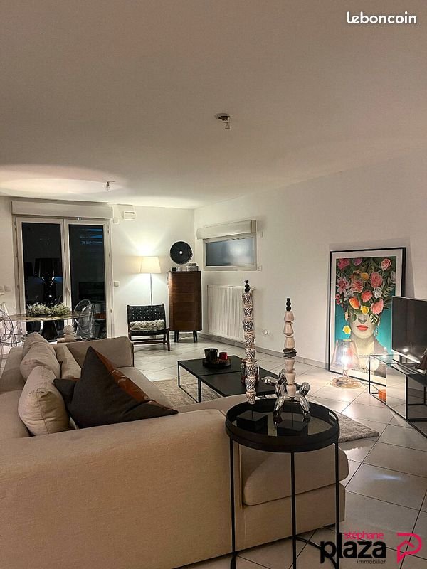Appartement à louer, 91m², Annemasse