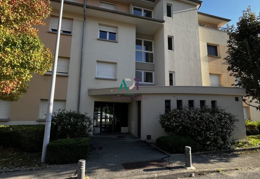Appartement à vendre, 68m², Saint-Ismier