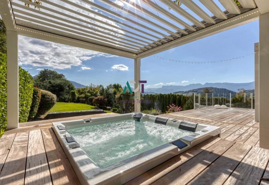 Maison à vendre, 310m², Saint-Martin-d'Uriage