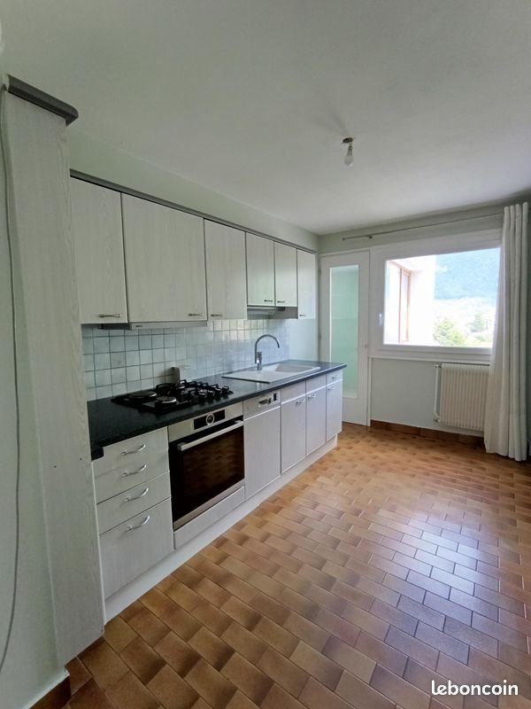 Appartement à louer, 74m², Saint-Egrève