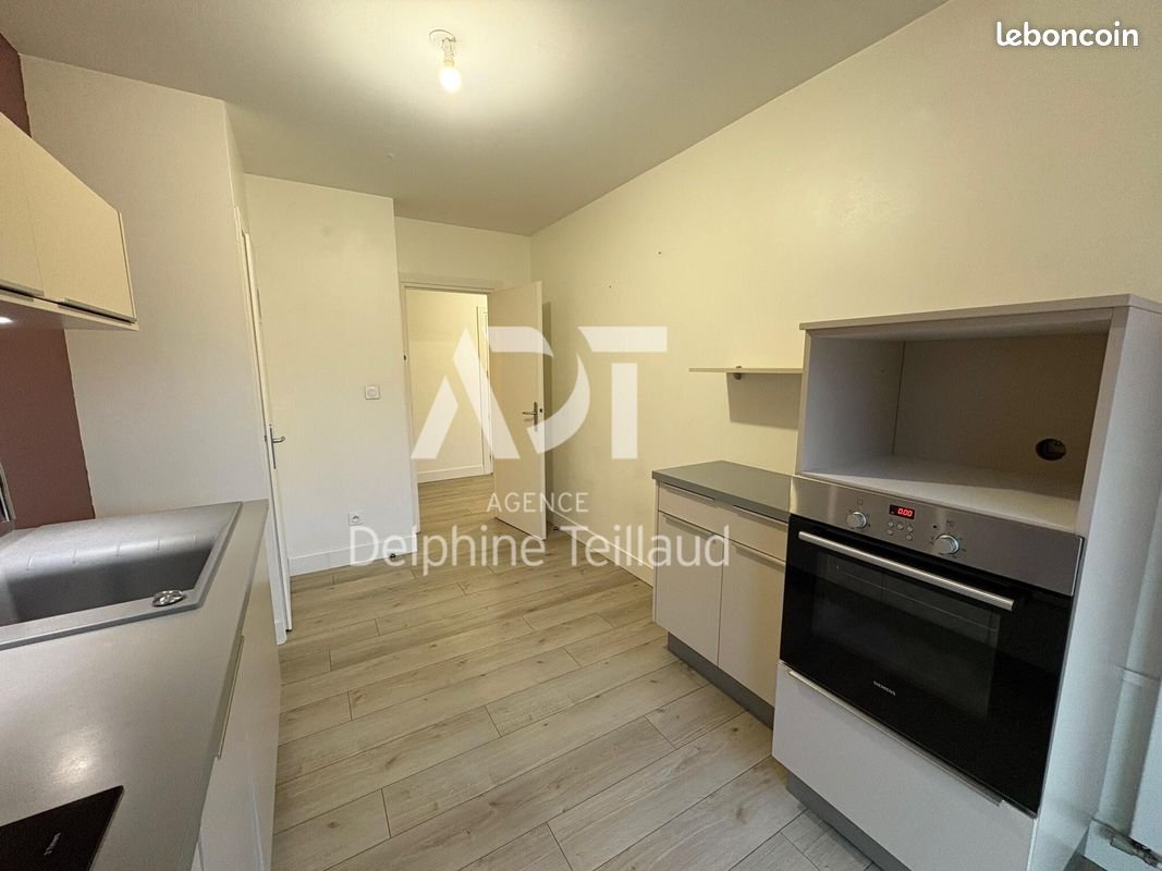 Appartement à louer, 58m², Saint-Egrève