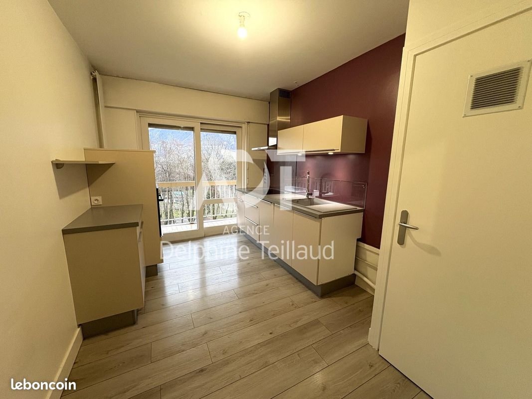 Appartement à louer, 58m², Saint-Egrève