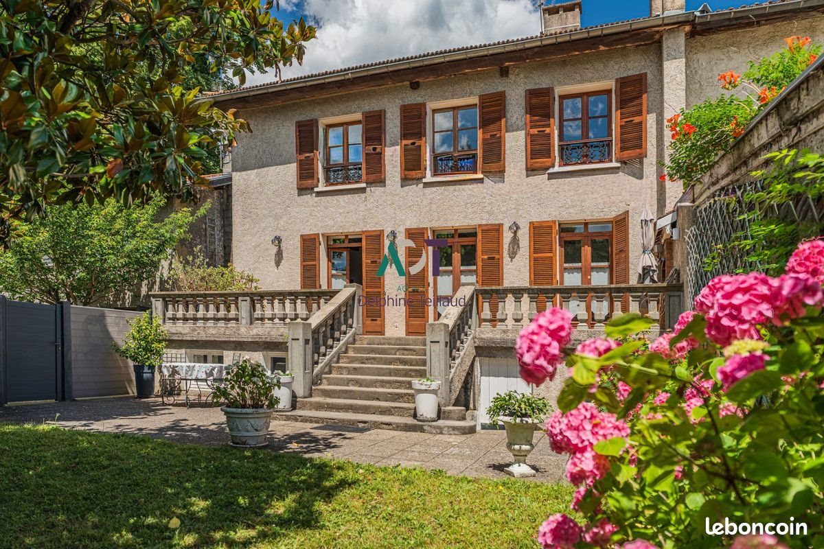 Maison à vendre, 268m², Saint-Egrève