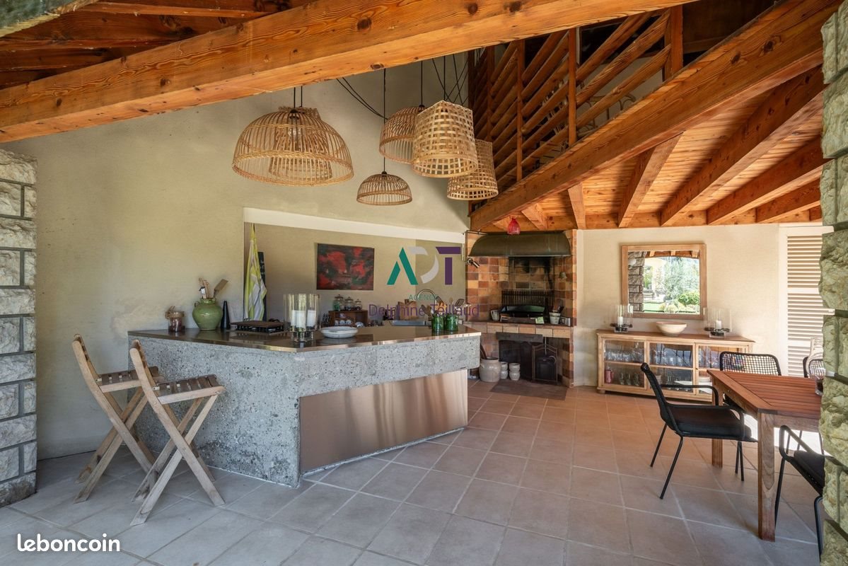 Maison à vendre, 358m², Saint-Martin-d'Uriage