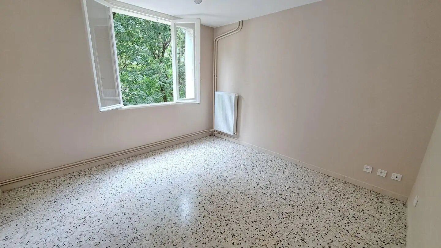 Appartement à louer, 27m², Saint-Egrève