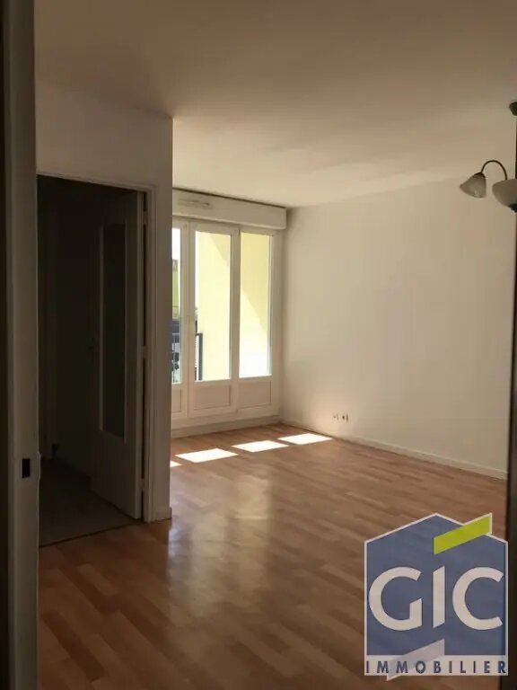 Appartement à louer, 27m², Ifs