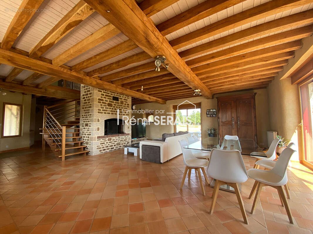 Maison à vendre, 332m², Domfront