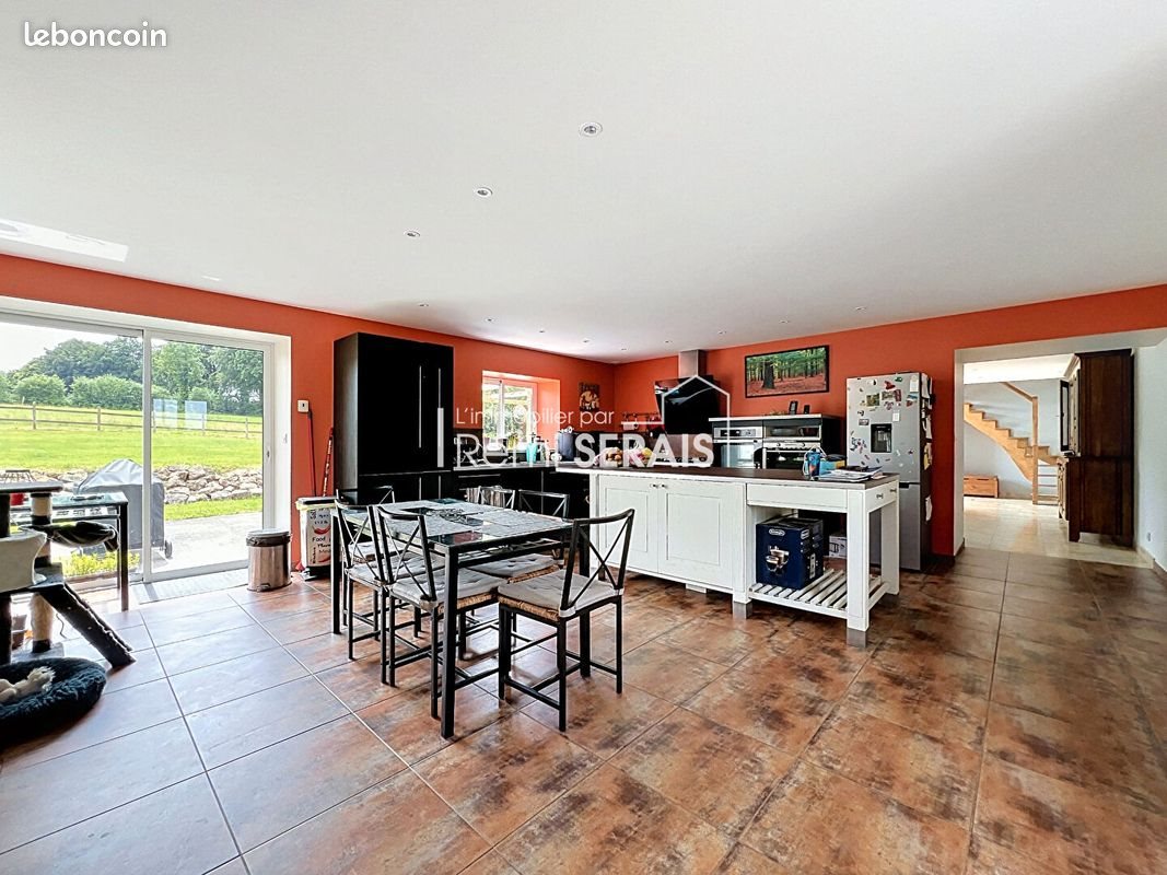 Maison à vendre, 215m², Champsecret