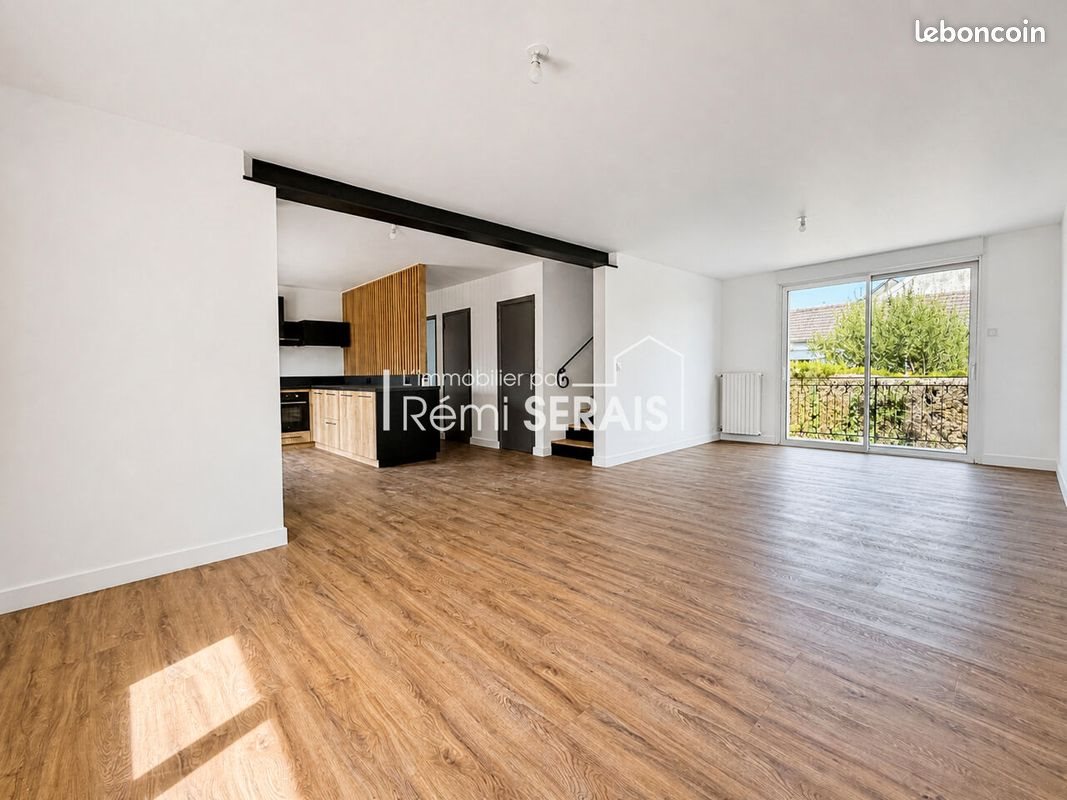 Maison à louer, 148m², Flers