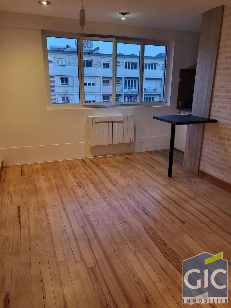 Appartement à louer, 21m², Caen