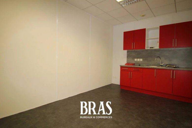 Maison à louer, 380m², Saint-Herblain