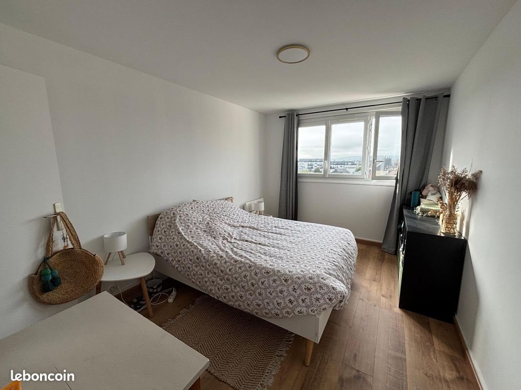 Appartement à louer, 90m², Equeurdreville-Hainneville