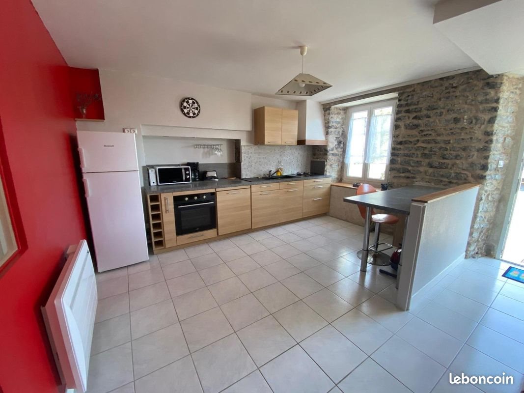 Maison à louer, 90m², Surtainville