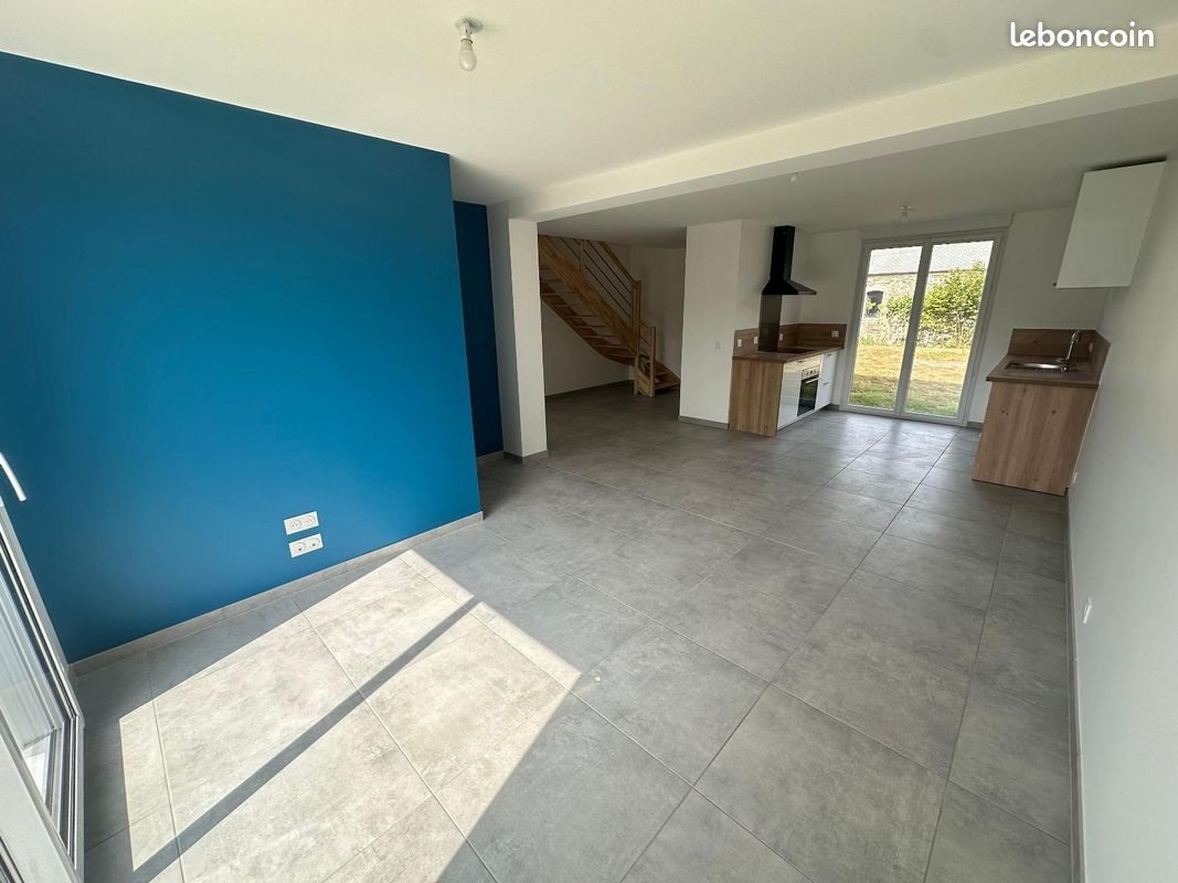 Maison à louer, 111m², Virandeville