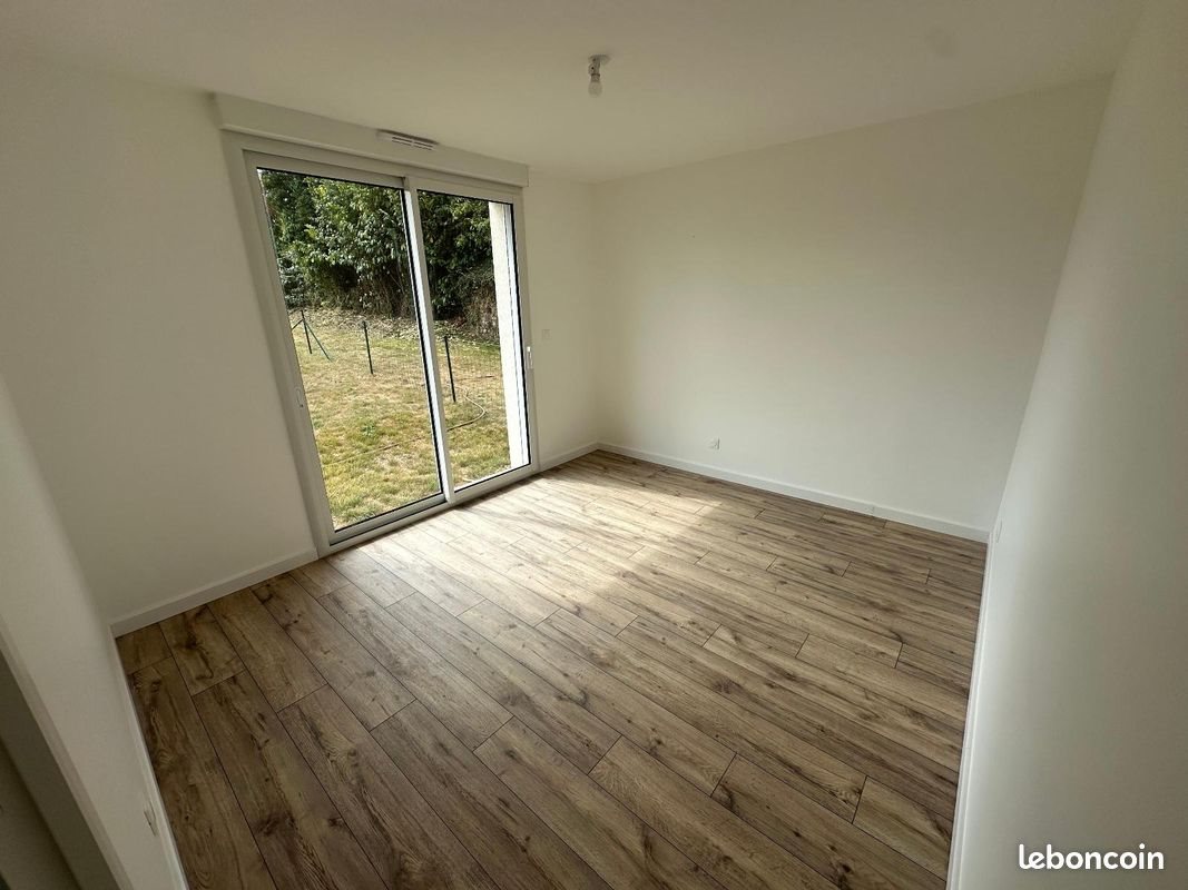 Maison à louer, 111m², Virandeville