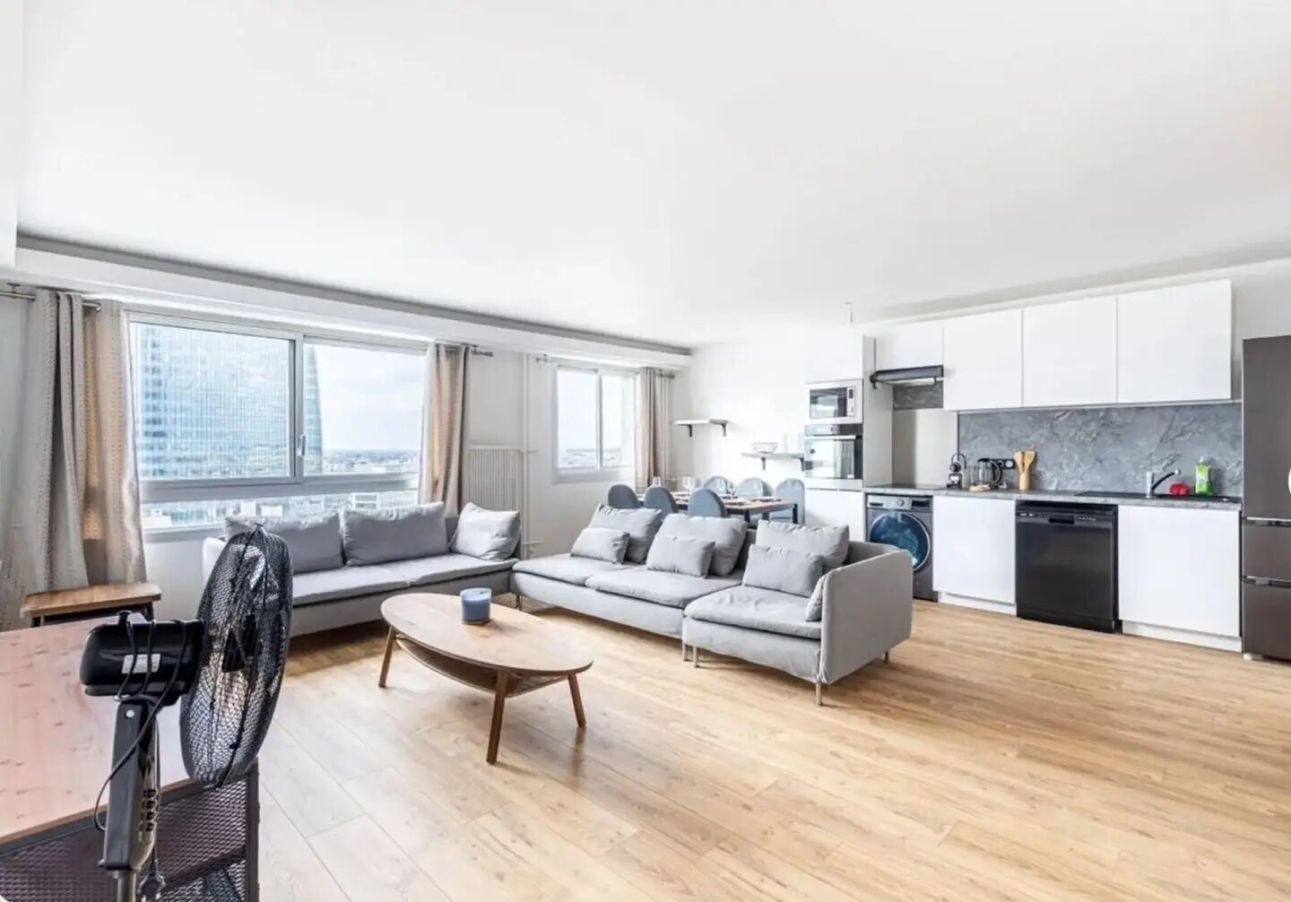 Appartement à louer, 81m², Courbevoie