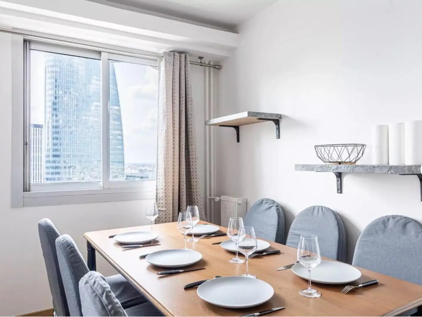 Appartement à louer, 81m², Courbevoie