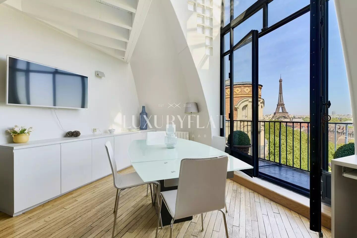 Appartement à louer, 70m², Paris 7ème