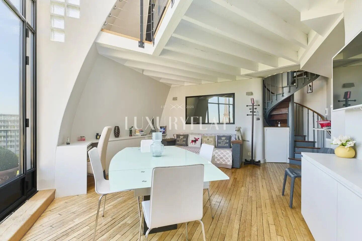 Appartement à louer, 70m², Paris 7ème
