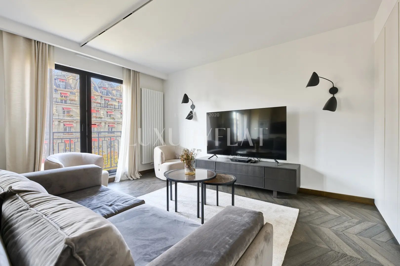 Appartement à louer, 84m², Paris 8ème
