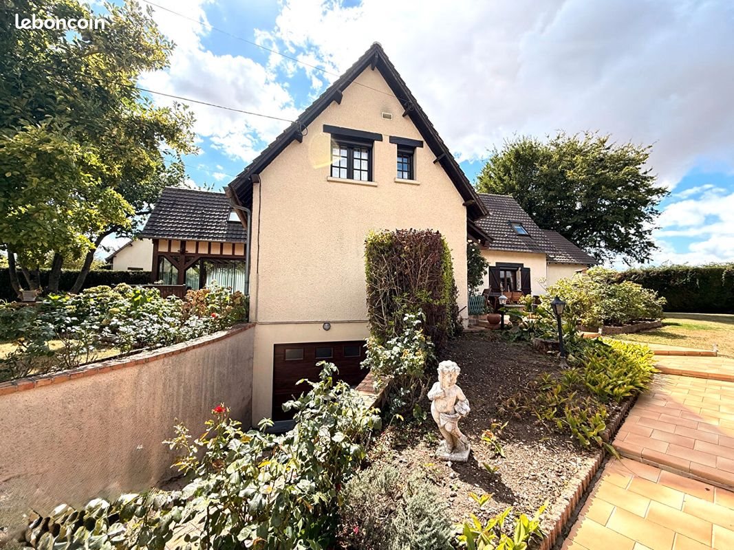 Maison à vendre, 163m², Sainte-Colombe-la-Commanderie