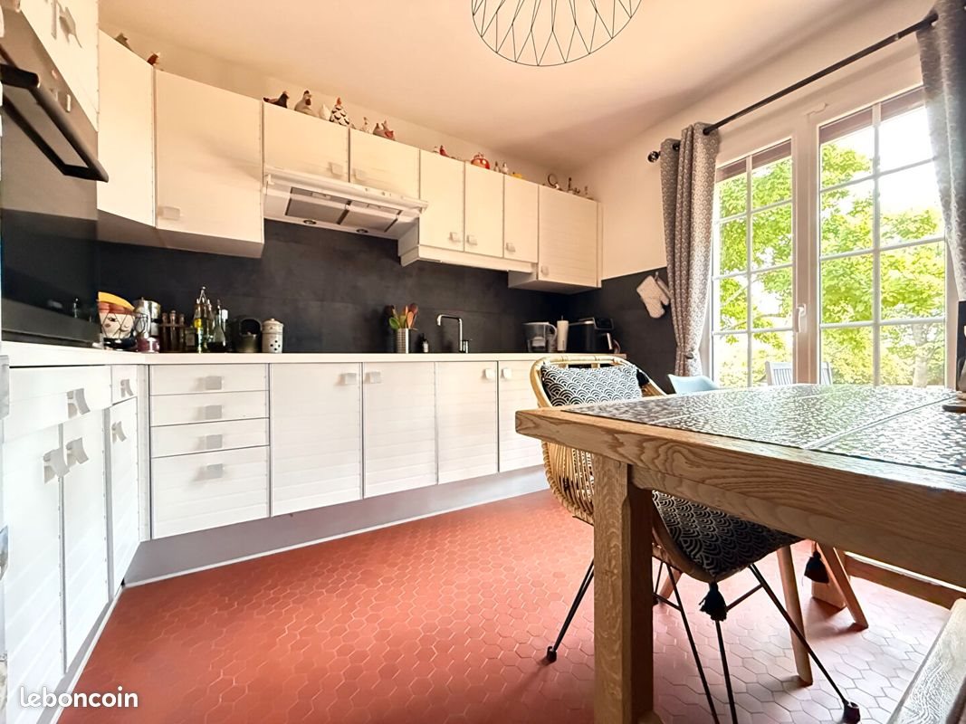Maison à vendre, 163m², Sainte-Colombe-la-Commanderie