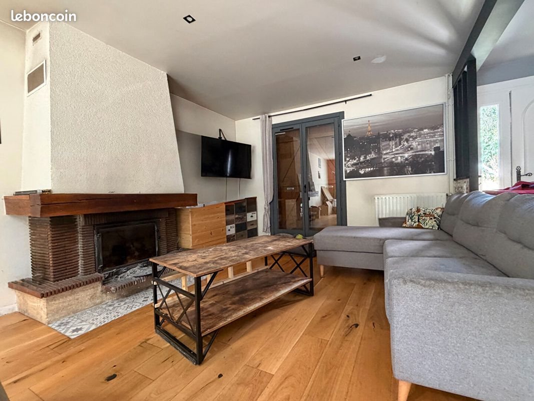 Maison à vendre, 106m², Saint-Sébastien-de-Morsent