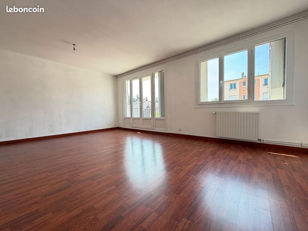 Appartement à vendre, 74m², Gravigny