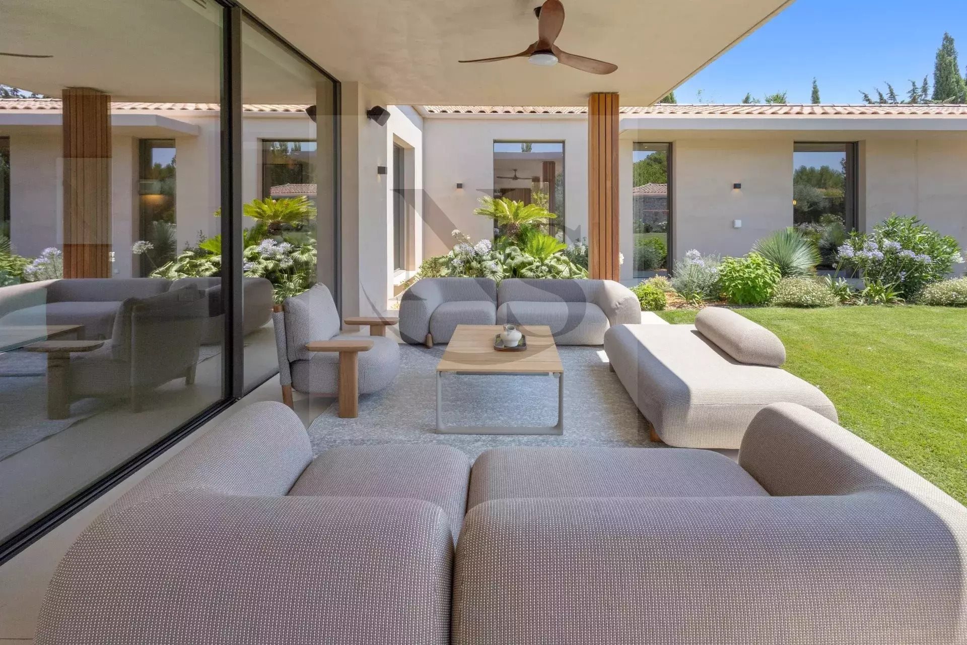 Maison à vendre, 290m², Eguilles