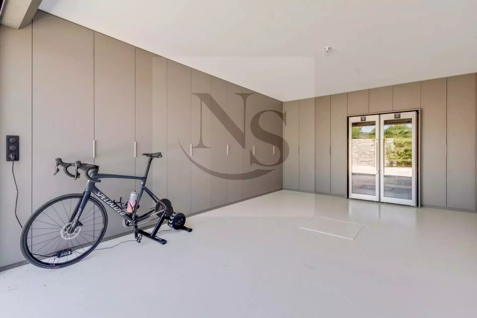 Maison à vendre, 290m², Eguilles