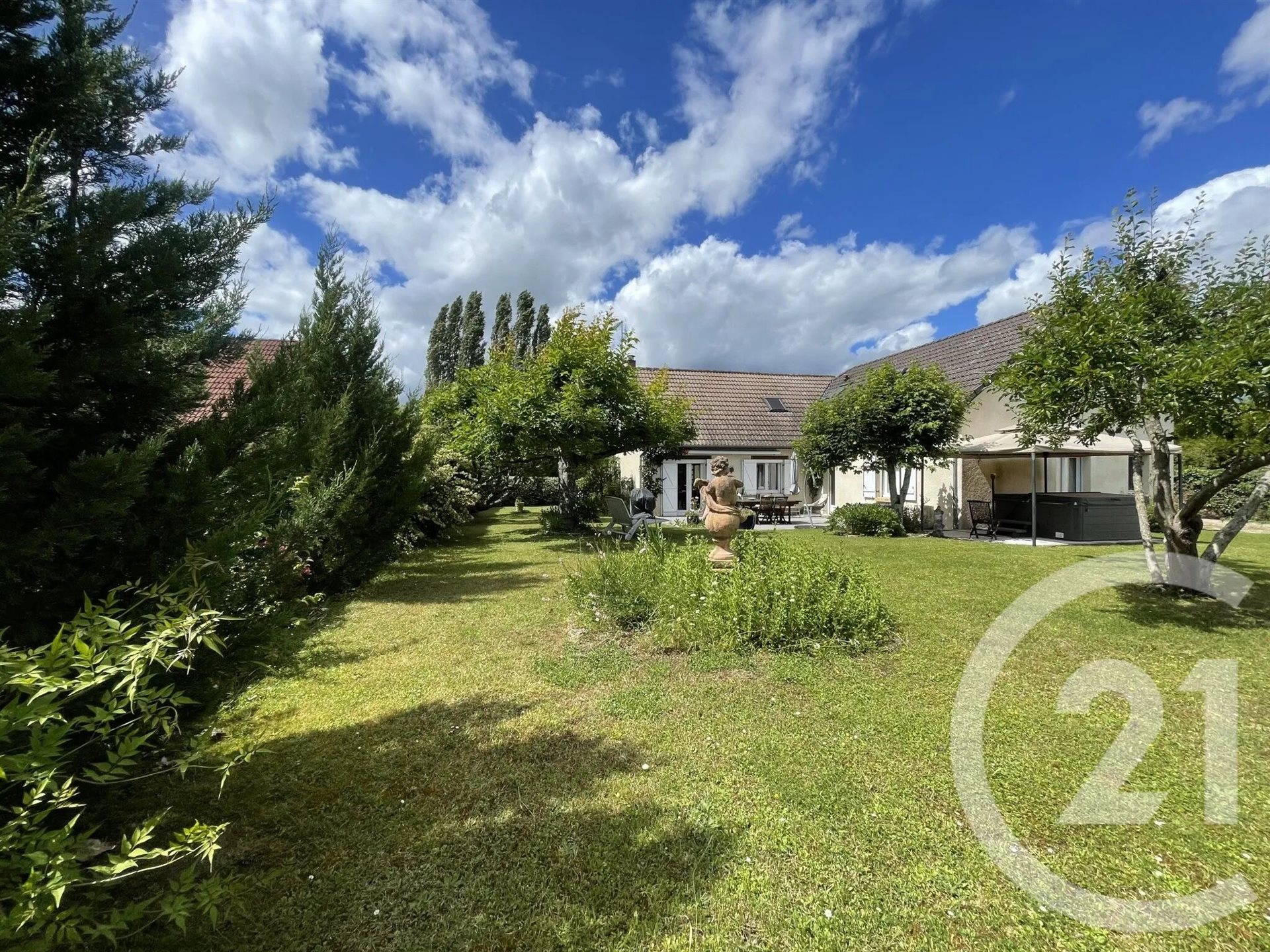 Maison à vendre, 177m², Gadencourt