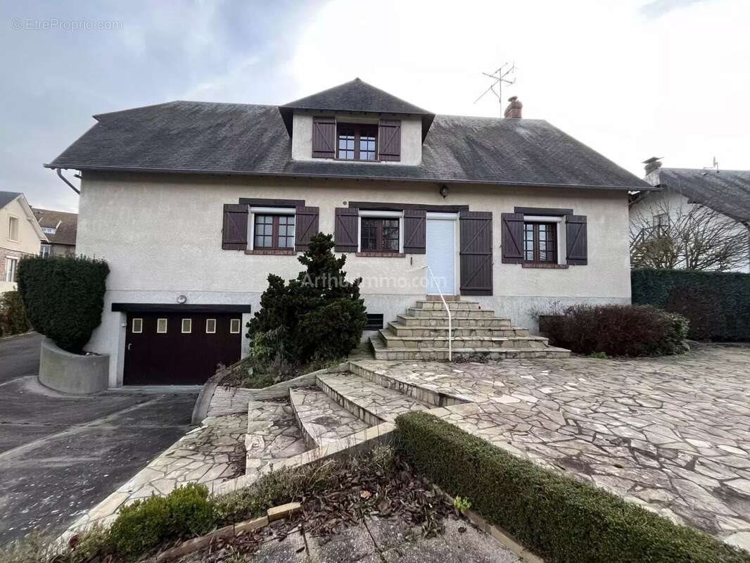 Maison à vendre, 199m², Gournay-en-Bray