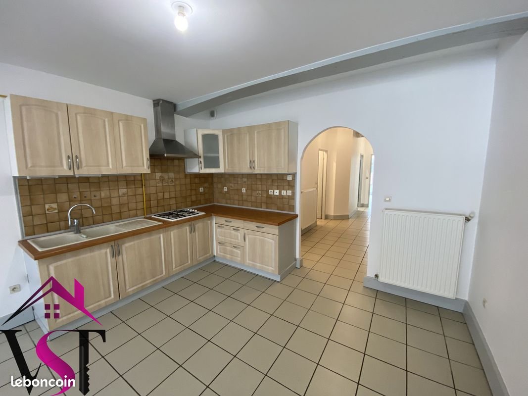 Appartement à louer, 129m², Auxonne