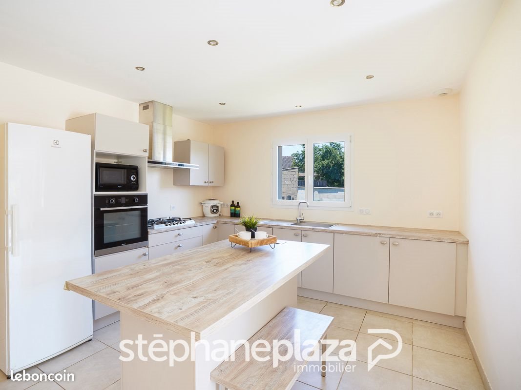 Maison à vendre, 107m², Varennes-lès-Mâcon