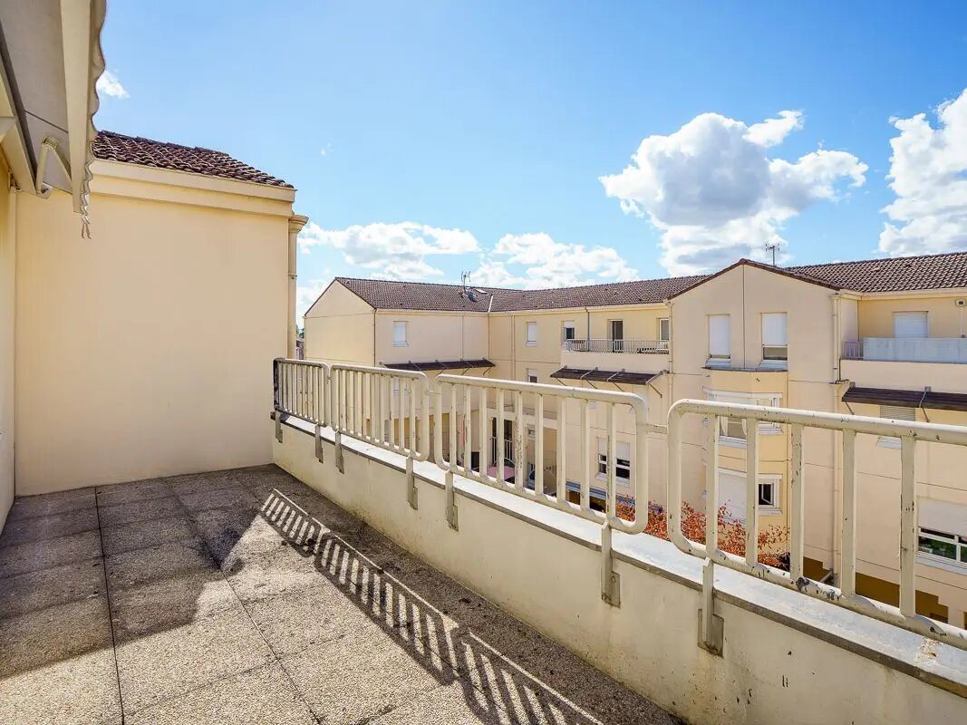 Appartement à vendre, 70m², Saint-Laurent-sur-Saône