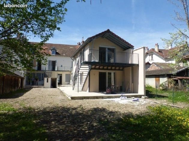 Appartement à louer, 71m², Lons-le-Saunier
