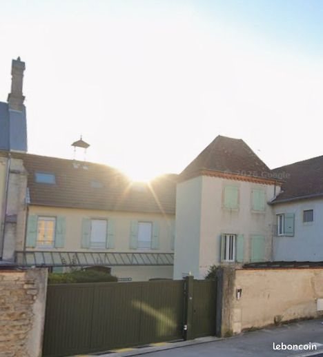 Appartement à louer, 131m², Lons-le-Saunier
