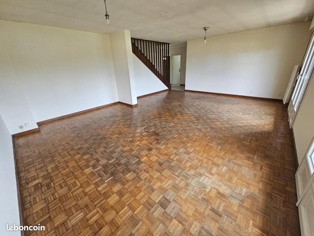Maison à vendre, 133m², Lons-le-Saunier