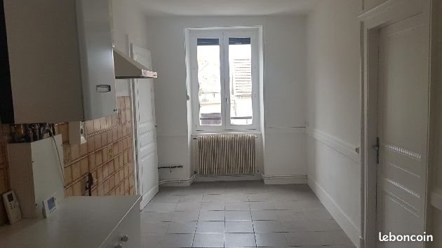 Appartement à louer, 76m², Montmorot