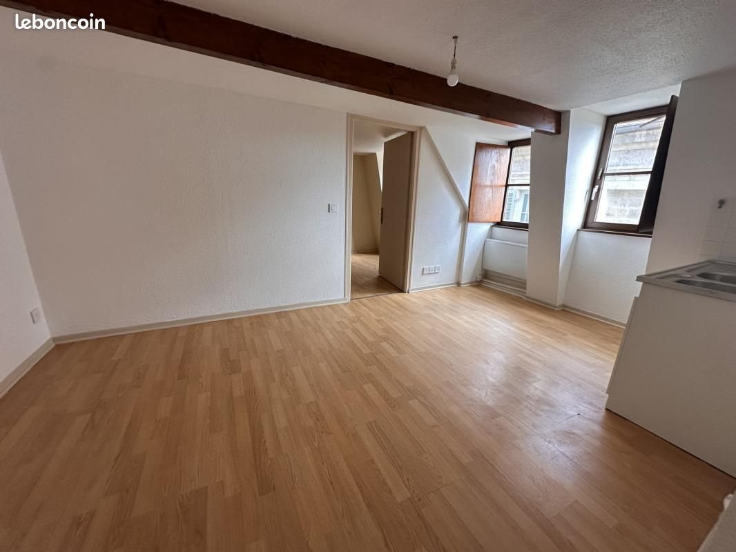 Appartement à louer, 26m², Dole