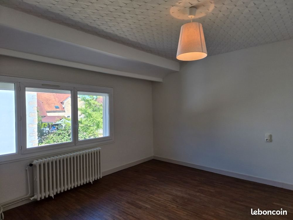 Maison à louer, 109m², Ruffey-sur-Seille