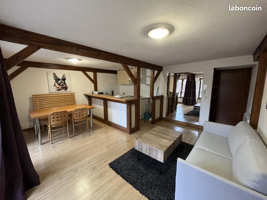 Appartement à louer, 43m², Poligny