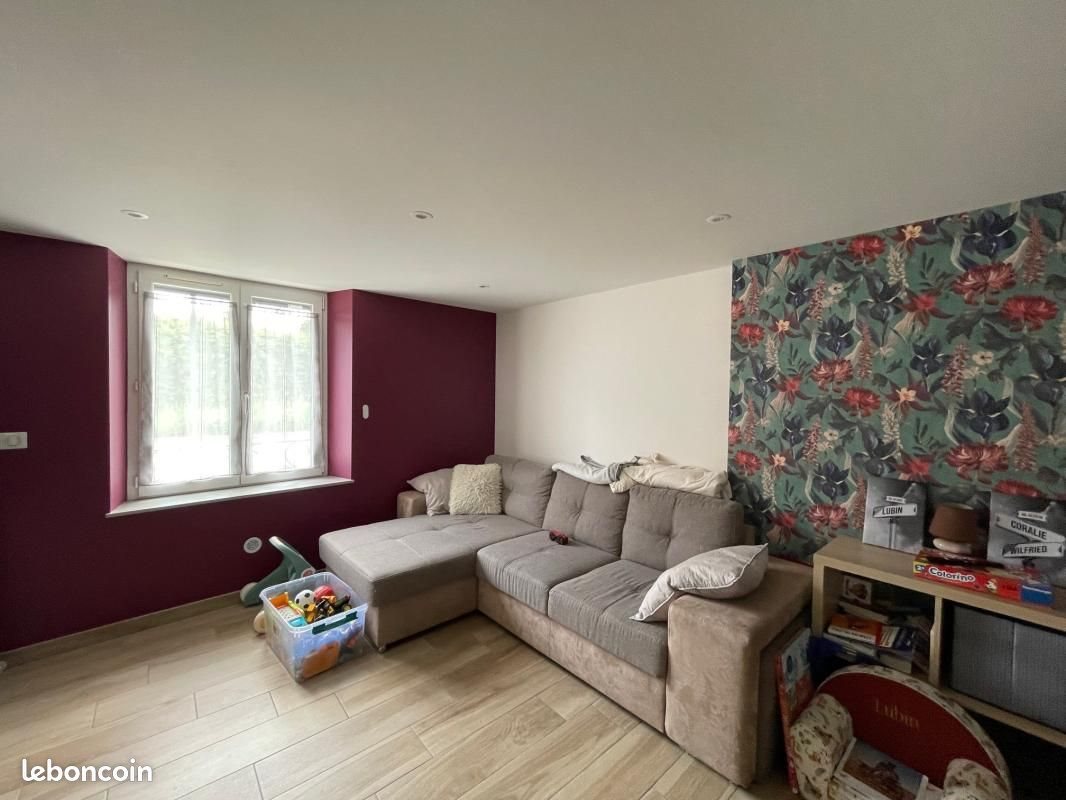 Maison à louer, 76m², Bletterans