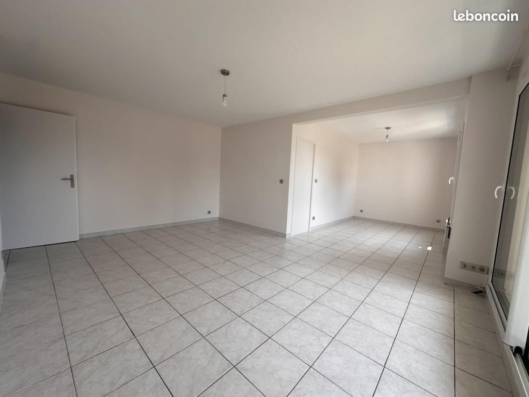 Appartement à louer, 91m², Dole