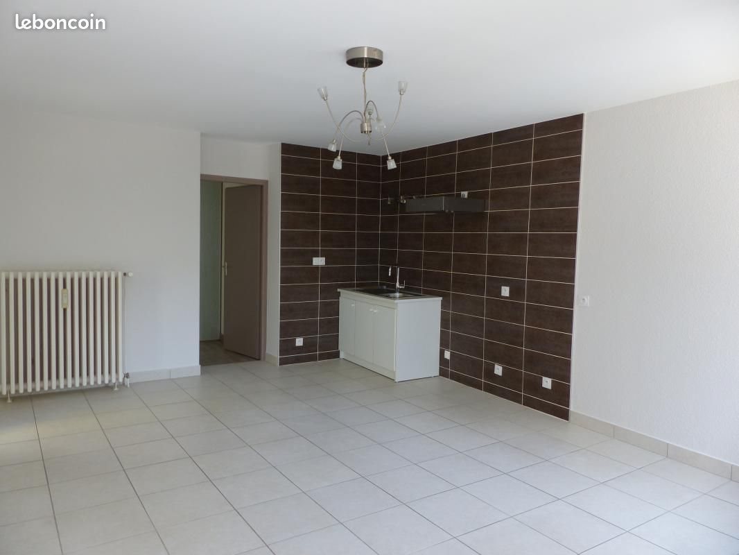 Appartement à louer, 51m², Lons-le-Saunier